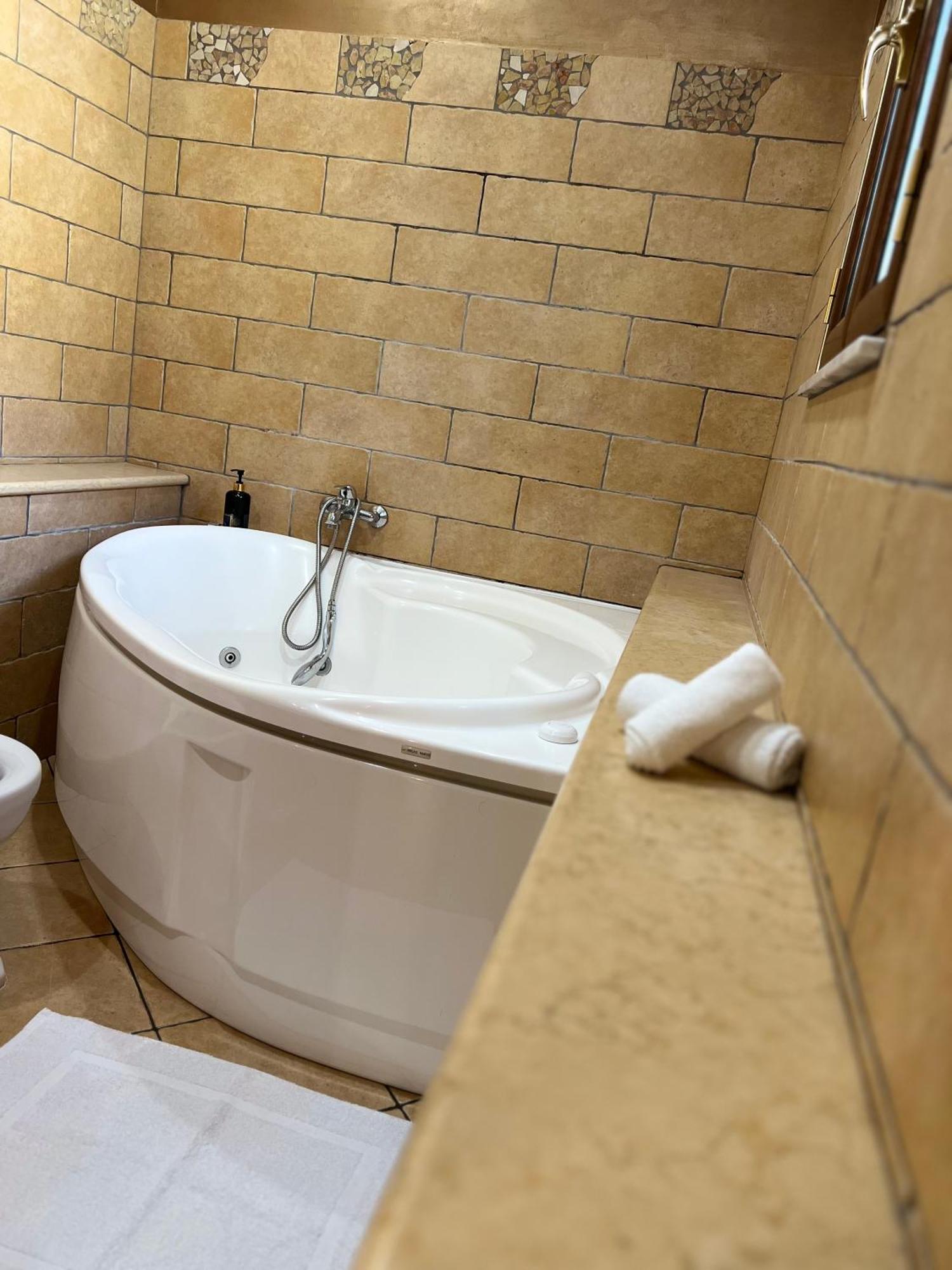 פלרמו Bacio Del Sole Apartment מראה חיצוני תמונה